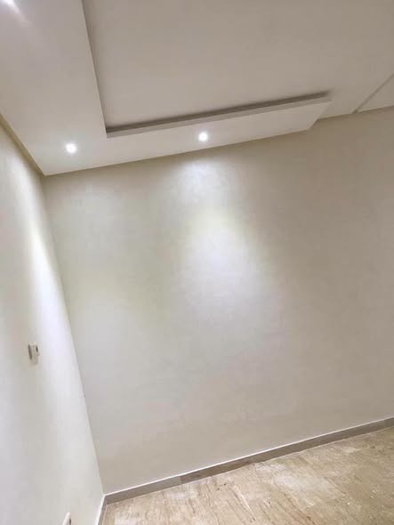 Appartement vide à louer entre Casa voyageurs et Mall Bnou Tachfine